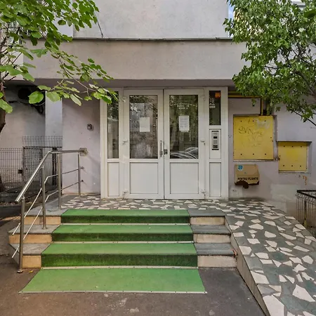 Ingrid Piata Victoriei *