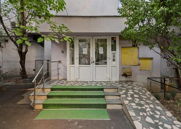 Ingrid Piata Victoriei *