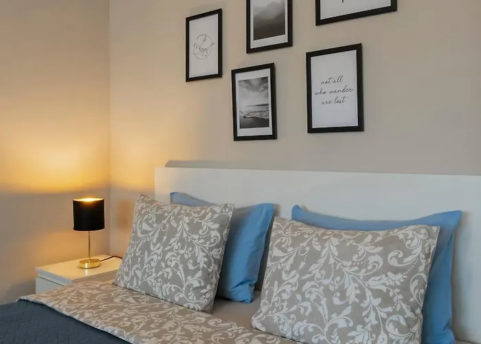 Апартаменти Ingrid Piata Victoriei Бухарест