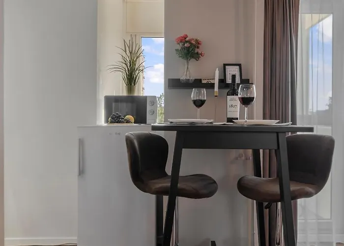 Ingrid Piata Victoriei *