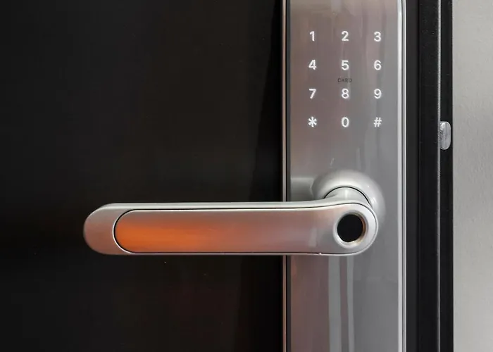 Ingrid Piata Victoriei *